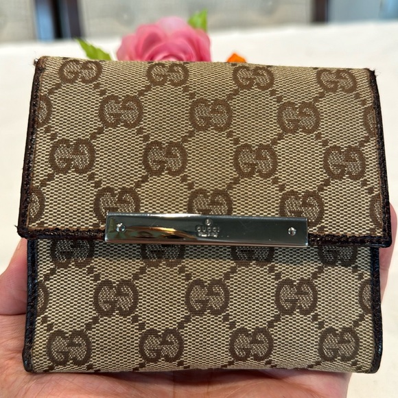 Authentic Gucci wallet - Picture 1 of 13